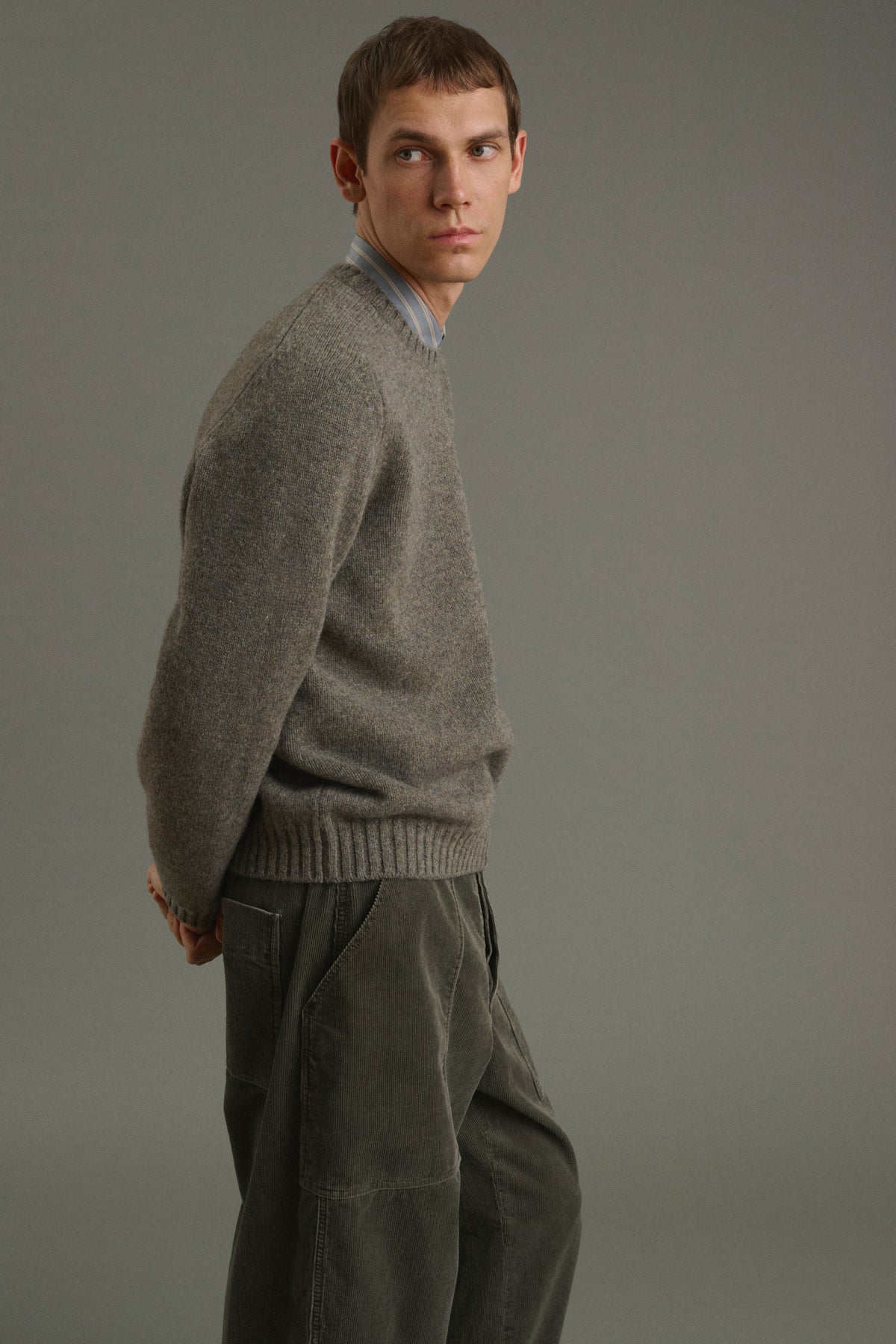 Isamu pullover - Grey-Green - Wool - Men